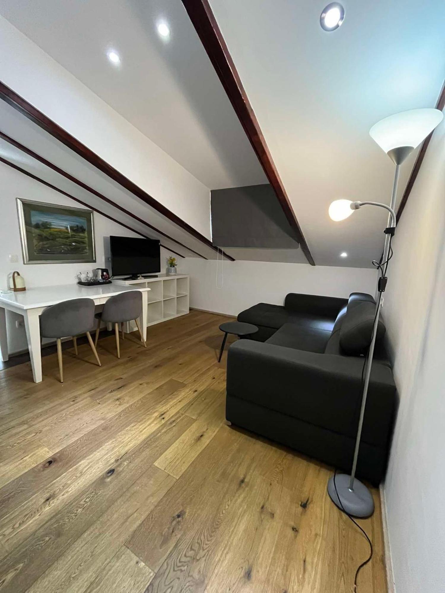 Dela Bed & Breakfast Hvar Town Dış mekan fotoğraf